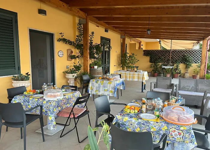 Casa Martina Alojamento de Acomodação e Pequeno-almoço 3*